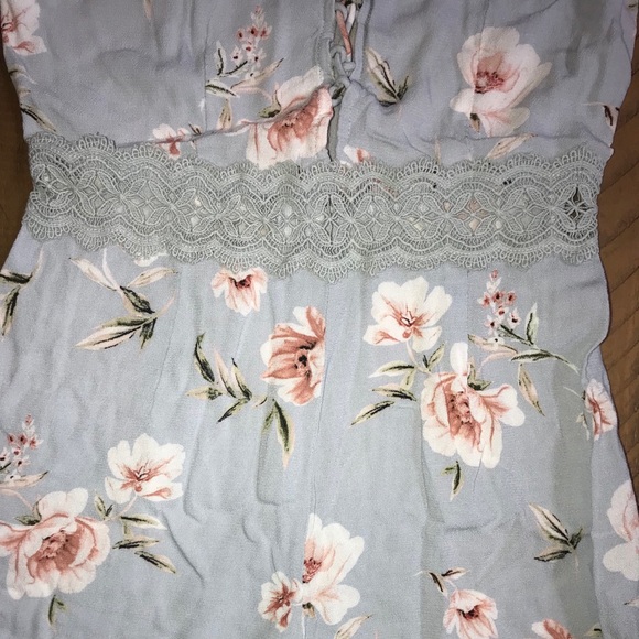 Kendall & Kylie Romper NWOT - Picture 5 of 7